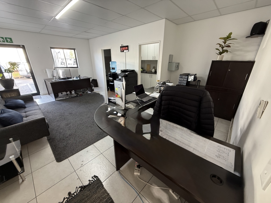 To Let commercial Property for Rent in Rivergate Western Cape
